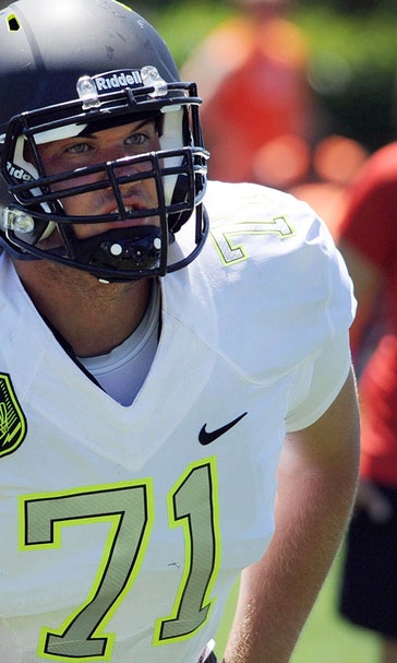 Mitch Hyatt gives Clemson rare five-star OL signee
